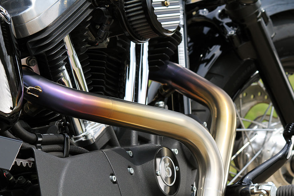 GLEAMING WORKS チタニウム バリトンマフラー 2in1 フルエキゾーストマフラー 07年以降 XL1200 XL883 スポーツスター グリーミンワークス GLEAMING WORKS ひと味違う大人の贅沢にチタンの2in1。バリトンマフラー バリトン |ハーレーパーツ専門店 HDパーツ